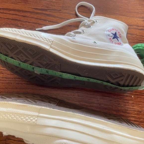 Athletic_Shoes